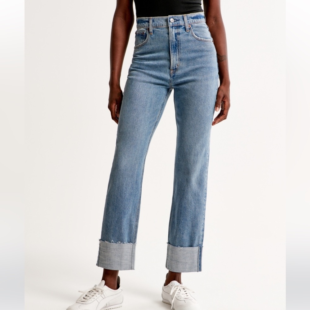 Abercrombie & Fitch Ultra High Rise Ankle Straight Jean Size 29 Extra Long